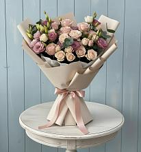 Букет цветов из:  Розы и Лизиантусы в Фёдоровской