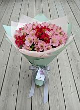 Букет цветов из:  Альстромерии в Фёдоровской