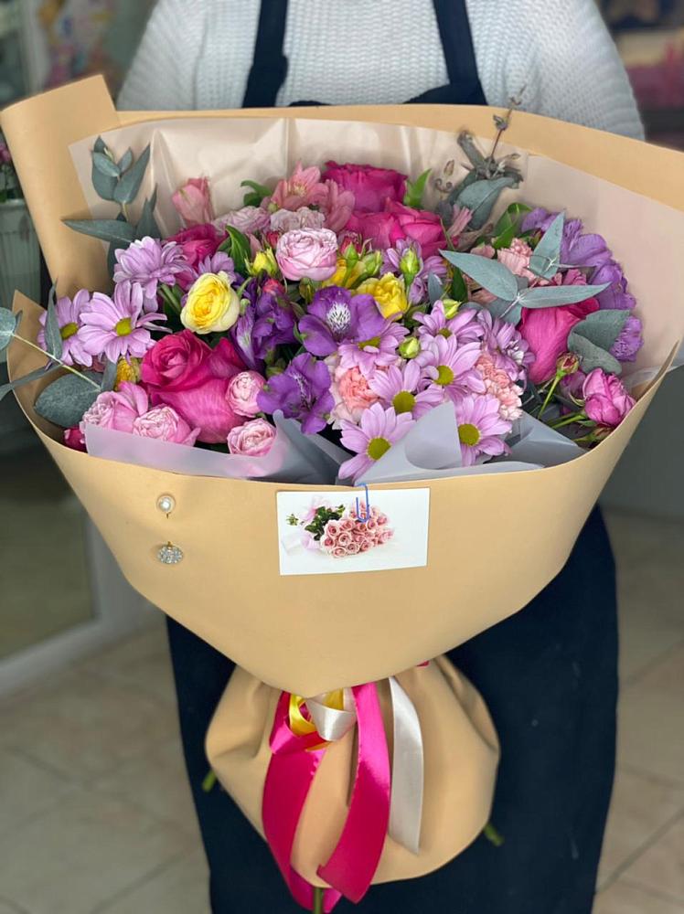 Букет цветов из: Хризантемы, Гвоздики и Альстромерии в Фёдоровской