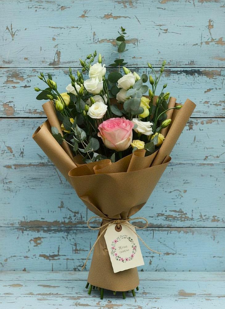 Букет цветов из: Розы и Лизиантусы в Фёдоровской