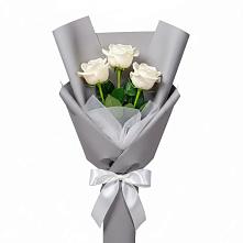 Букет 3 белые розы в Фёдоровской