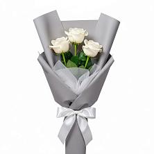 Букет 3 белые розы в Фёдоровской