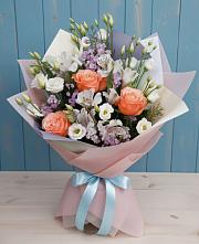 Букет цветов из:  Лизиантусы, Розы, Альстромерии и Гипсофила в Фёдоровской