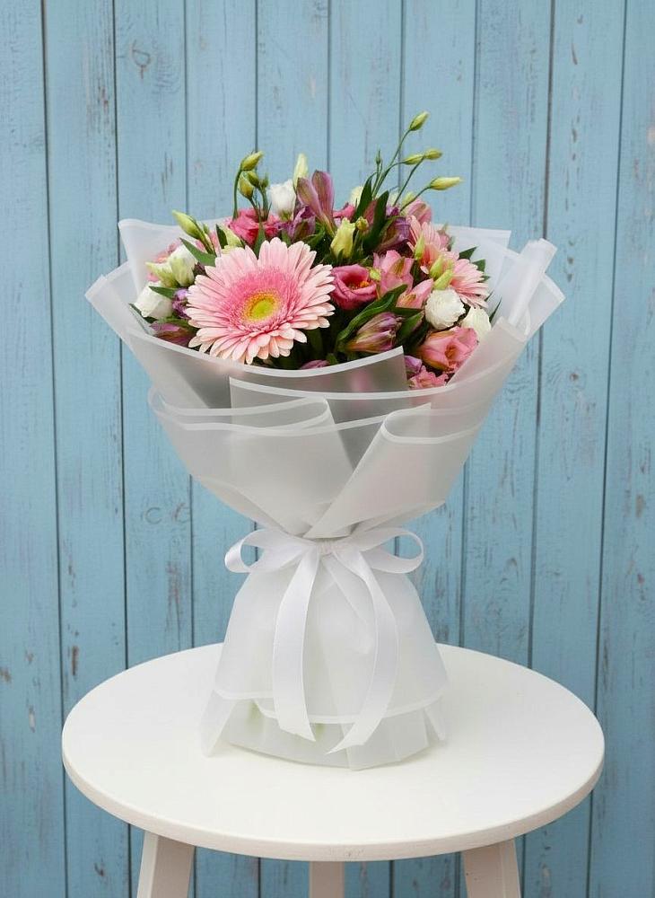 Букет цветов из: Герберы, Альстромерии и Лизиантусы в Фёдоровской