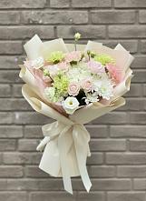 Букет цветов из:  Гвоздики, Розы, Лизиантусы и Хризантемы в Фёдоровской