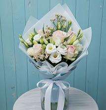 Букет цветов из:  Розы и Лизиантусы в Фёдоровской
