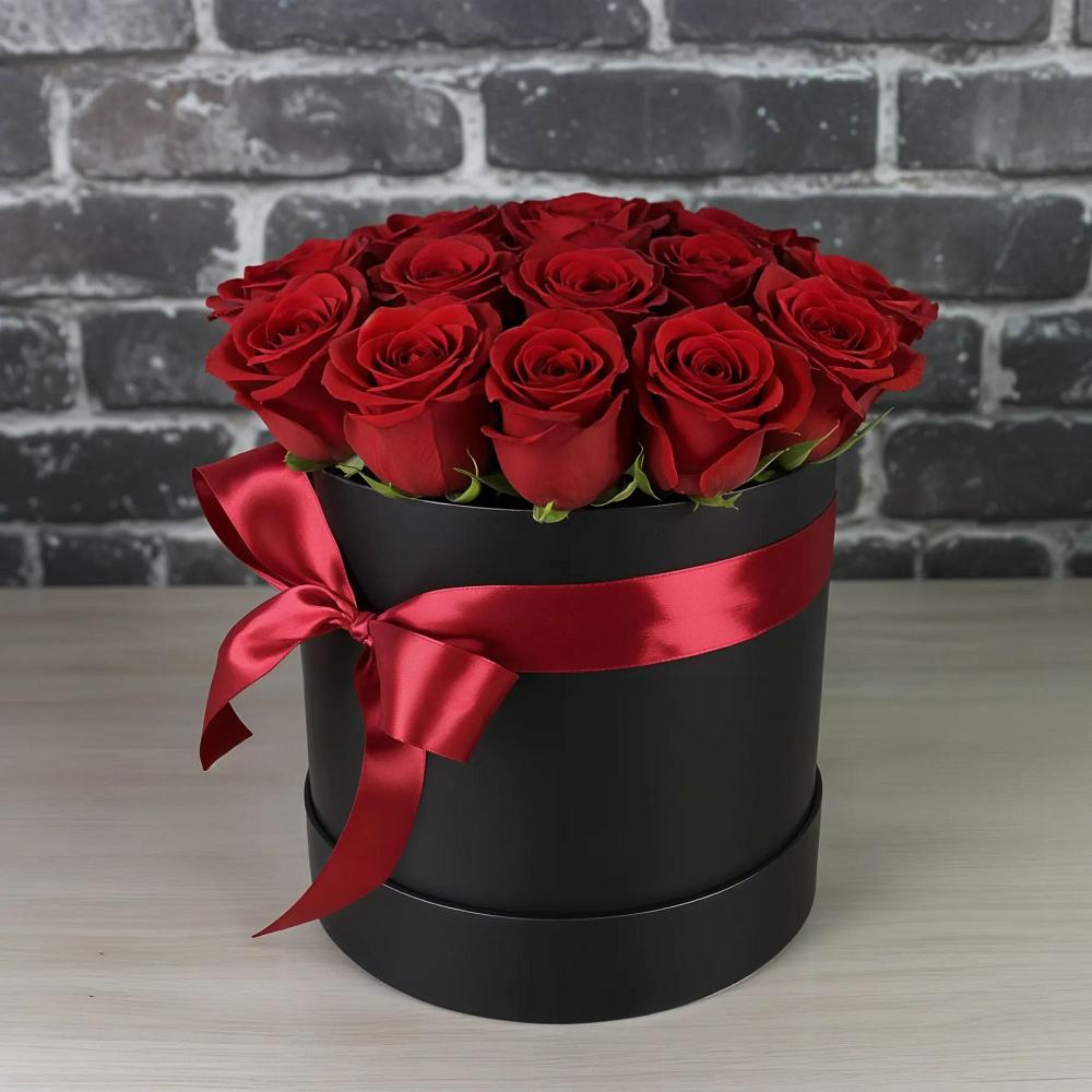 Цветочная композиция из Розы в шляпной коробке в Фёдоровской